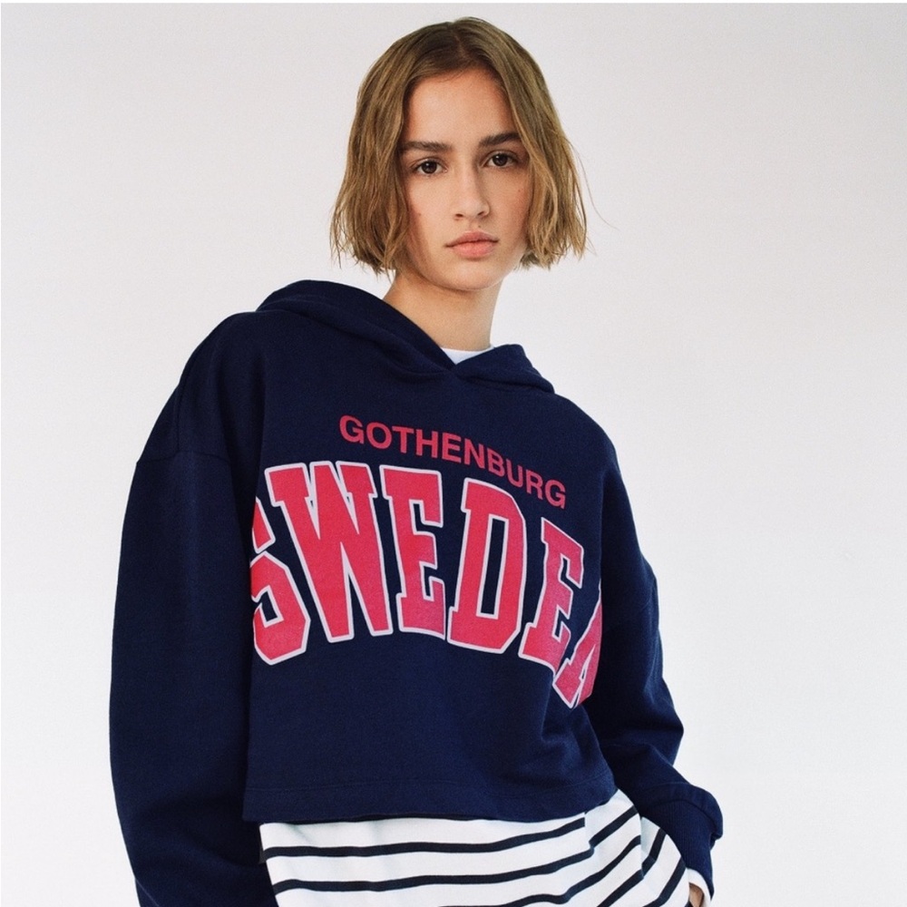 Medium Zara Navy Varsity Hooded Cropped Sweatshirt Gothenburg Sweden